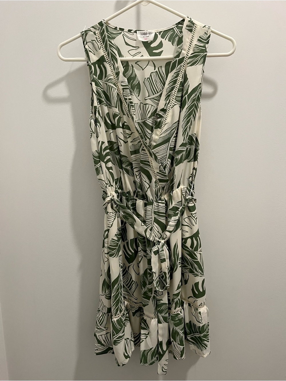 Sienna sky Palms print sleeveless dress size XS